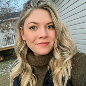 Meet your Posher, Lexie